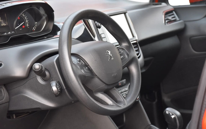 Peugeot 208 cena 34900 przebieg: 54717, rok produkcji 2018 z Janów Lubelski małe 704